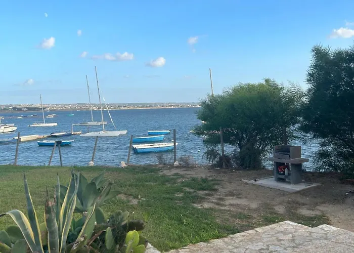 Baia Dei Fenici
